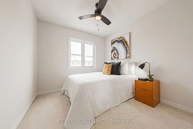 Additional image 23 of 19 Tight Crt