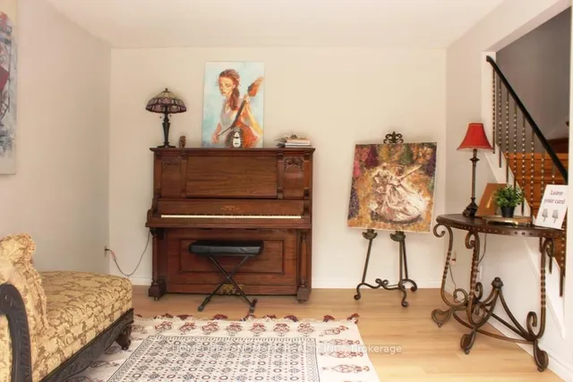 Additional image 2 of 71 Rock Fernway Way