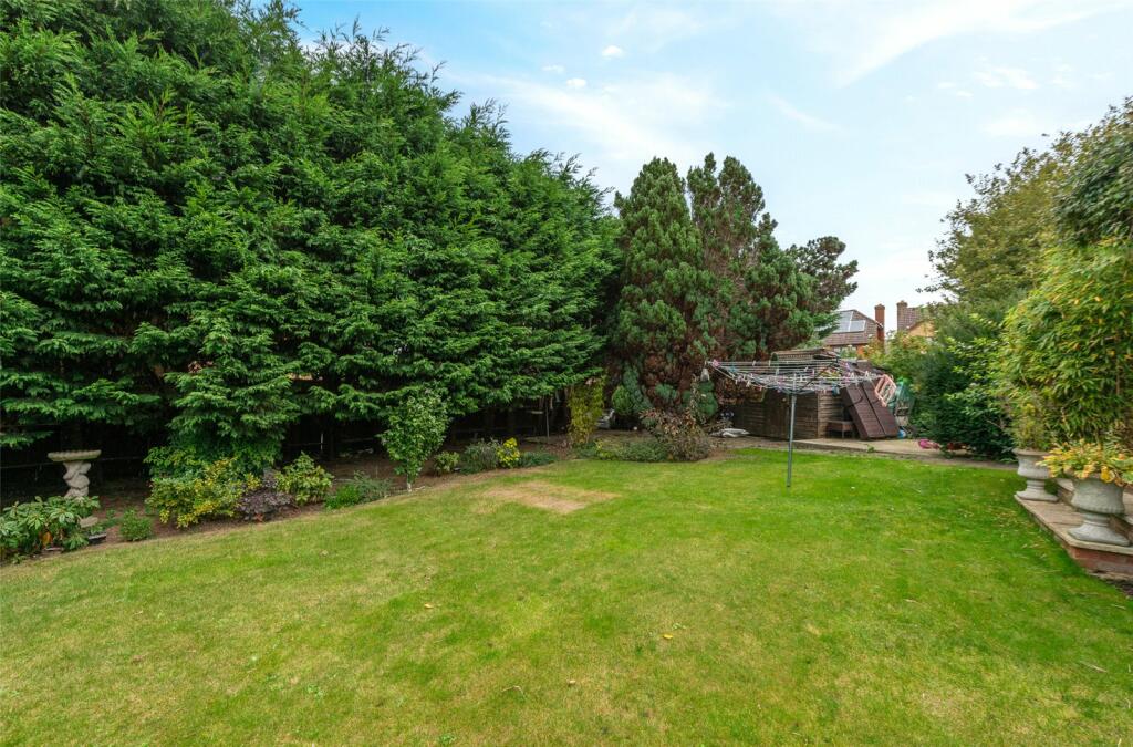 Additional image 19 of Daerwood Close, Bromley, Kent, BR2