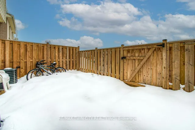 Additional image 19 of 52 Montcalm Dr Unit 7