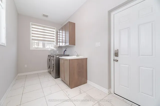 Additional image 18 of 1350 Lobelia Cres