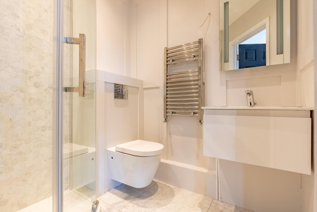 Additional image 12 of Mount Drive, Park Street, St. Albans, Hertfordshire, AL2