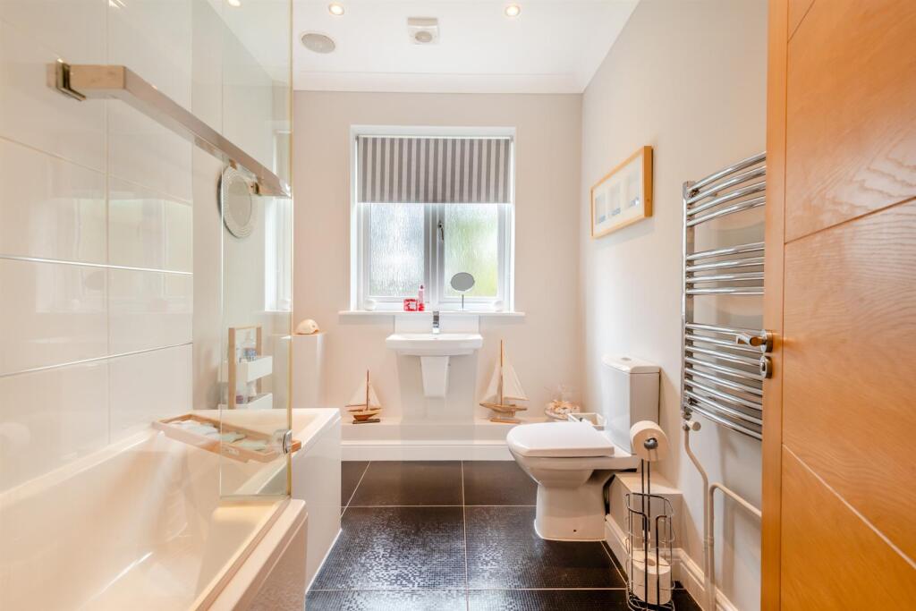 Additional image 42 of Woodland Walk, Ferndown