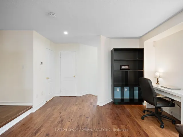 Additional image 3 of 170 Tiller Tr