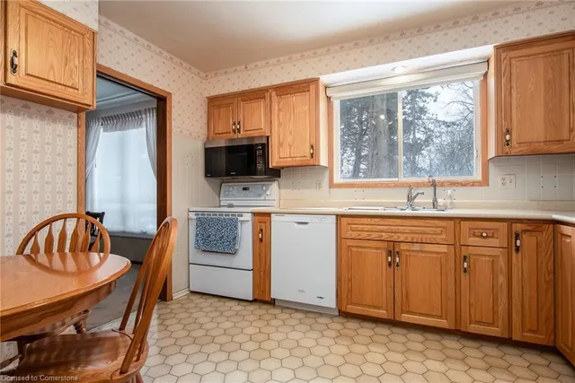 Additional image 22 of 159 Shuh Ave