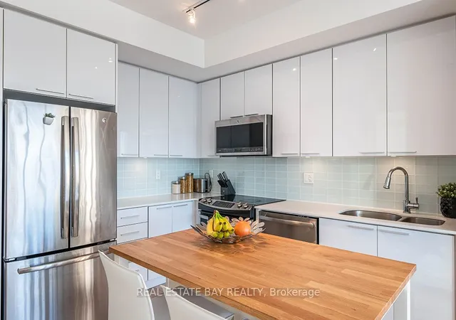 Additional image 8 of 10 Park Lawn Rd Unit 1408