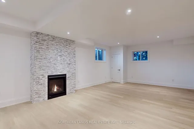 Additional image 38 of 26 LEGATO Crt