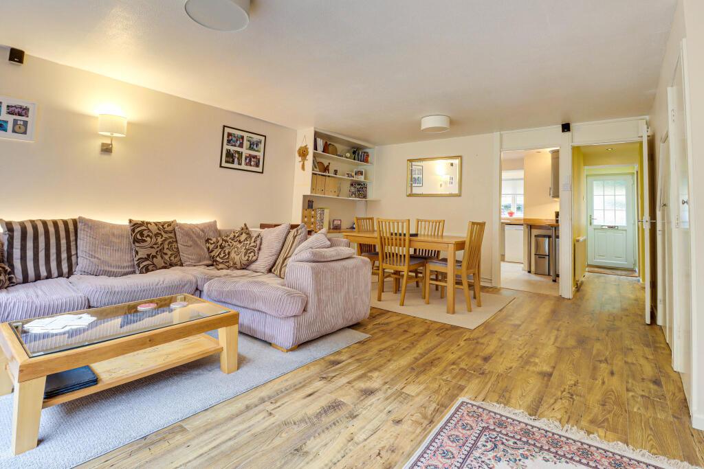 Additional image 10 of St. Martins Close, Harpenden, Hertfordshire, AL5