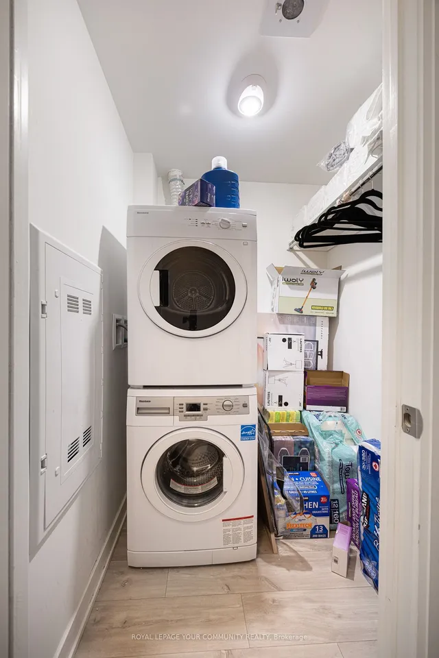 Additional image 32 of 27 Bathurst St Unit 517W