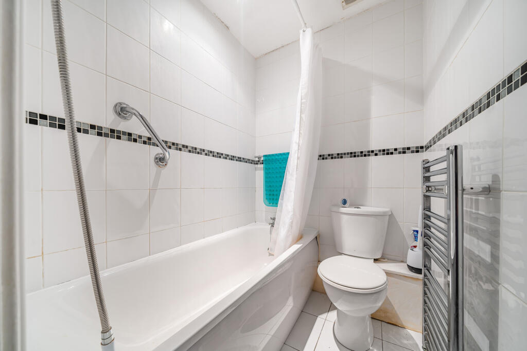 Additional image 17 of Coniston Road, Bromley