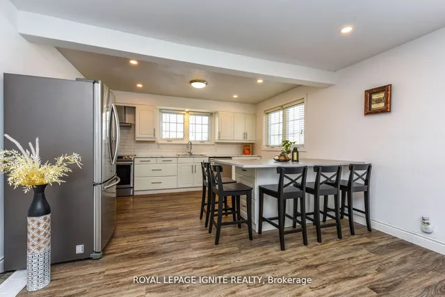 Additional image 4 of 208 Riverplace Cres