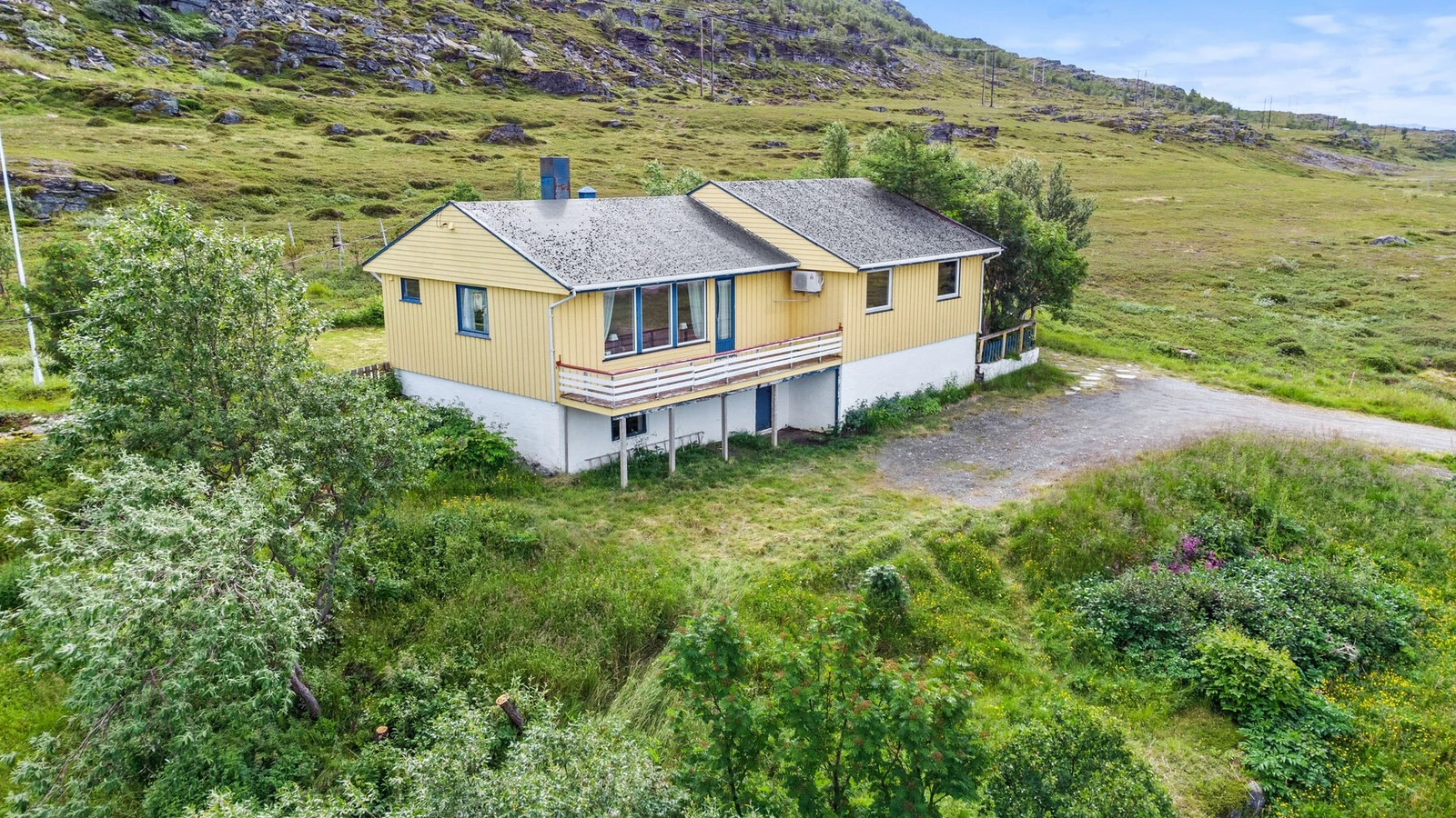 Primary image of Fjelltun Snefjord, 9714 Snefjord