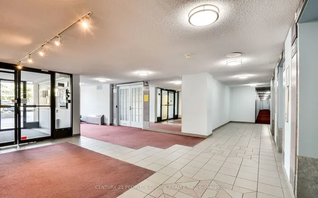 Additional image 3 of 15 Kensington Rd Unit 1405