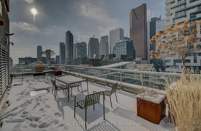 Additional image 25 of 50 Lombard St Unit 1004