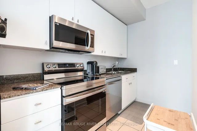 Additional image 11 of 381 Front St Unit 3201