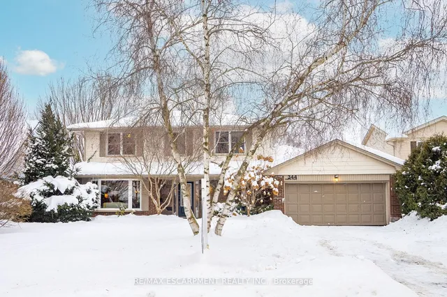 344 Camelot Crt
