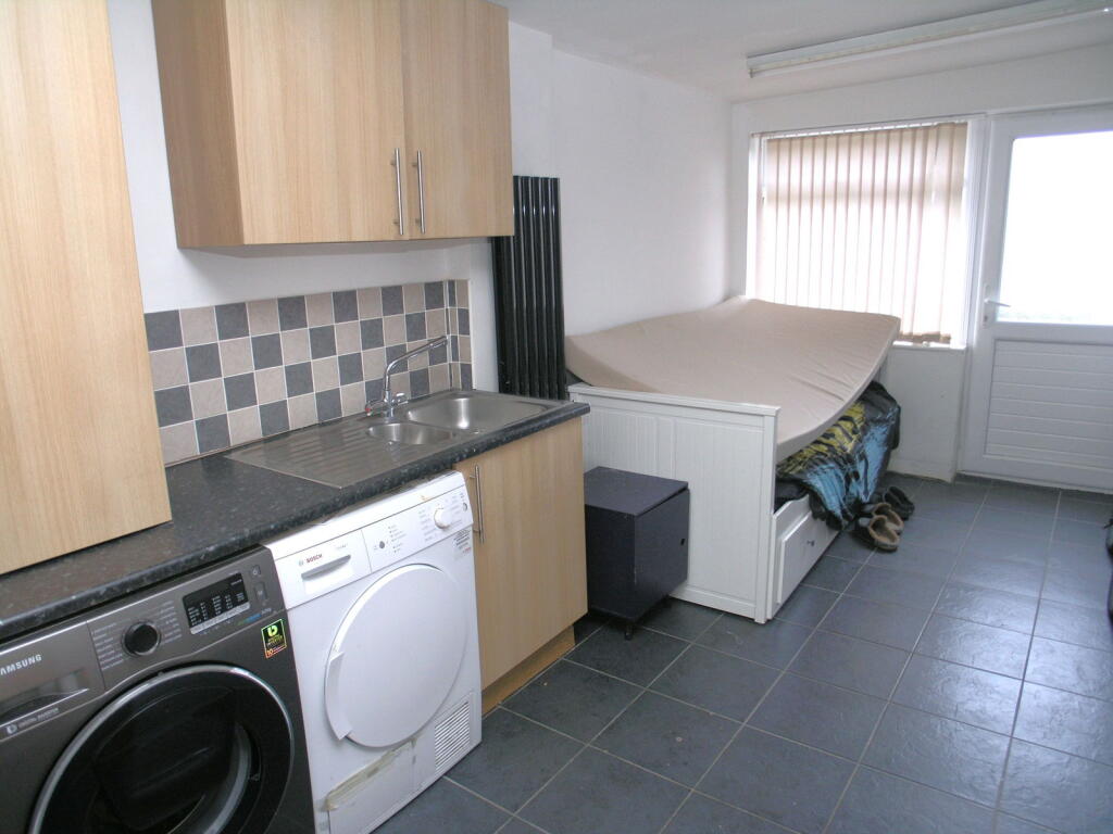 Additional image 6 of Halesowen, Carters Lane