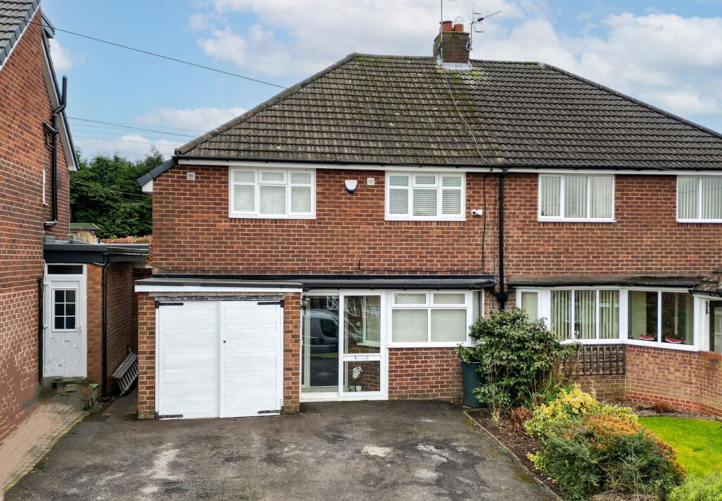 Hazelton Close, Marlbrook, Bromsgrove, B61 0JF