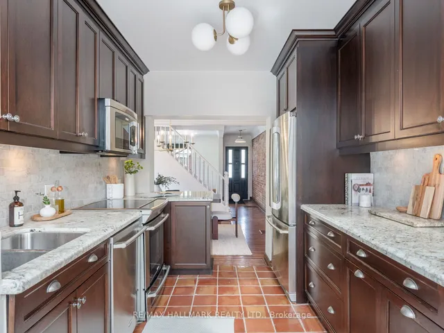 Additional image 16 of 49 Dearbourne Ave