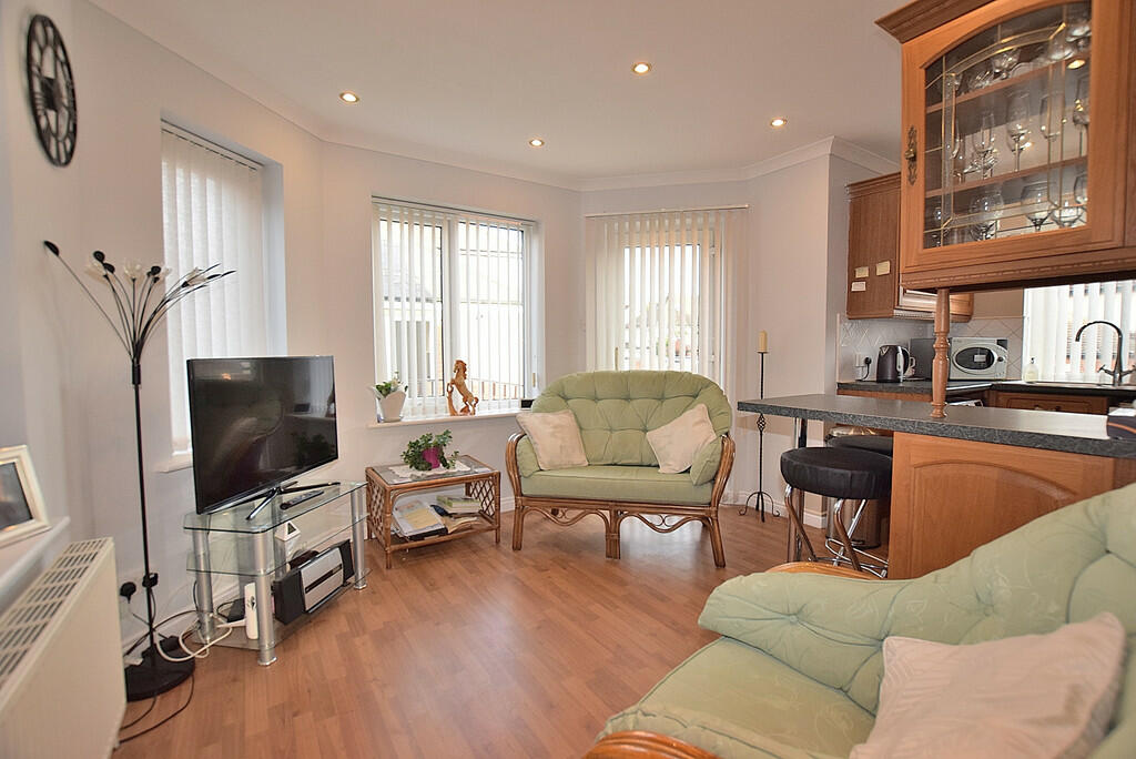 Additional image 5 of Fontenay Road, Richmond