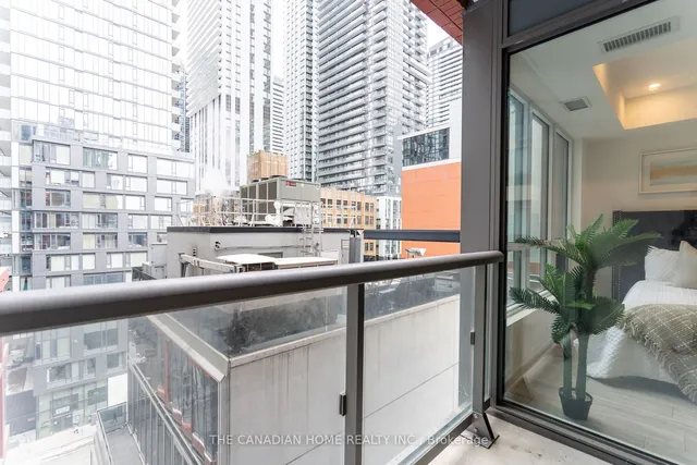 Additional image 16 of 108 Peter St St Unit 915