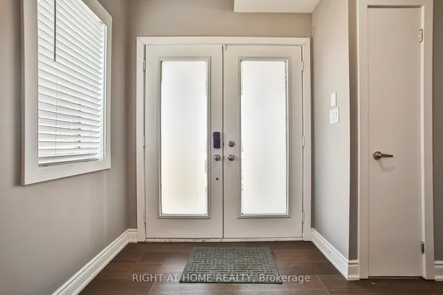 Additional image 7 of 590 North Service Rd Unit 102