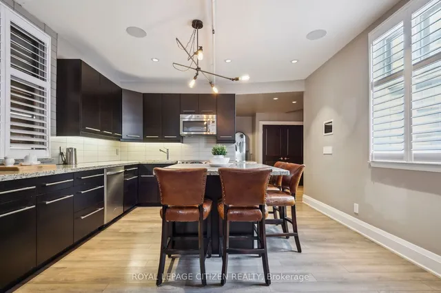 Additional image 12 of 326 Carlaw Ave Unit 201