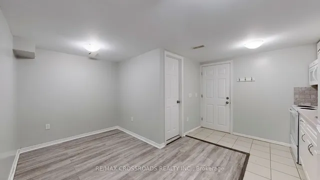 Additional image 24 of 260 Connaught Ave