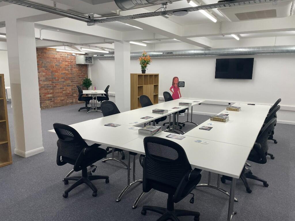 Suite 10 Black Country House, Rounds Green Road, Oldbury, West Midlands, B69 2DG