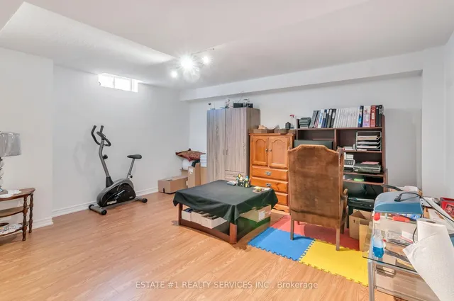 Additional image 31 of 54 Woodvalley Dr