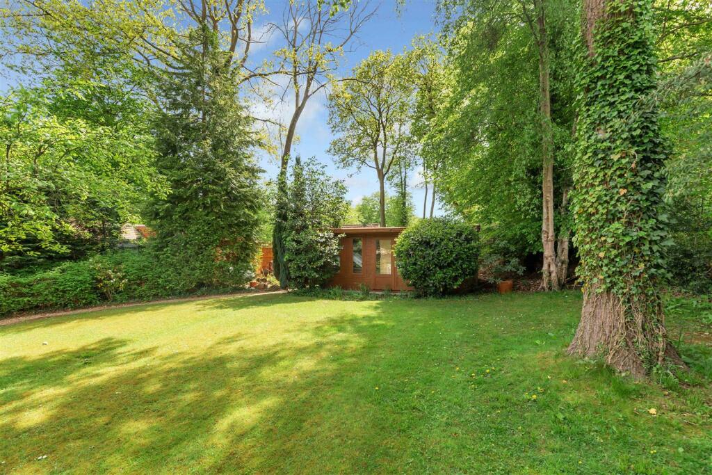 Additional image 18 of Firs Walk, Tewin, Welwyn