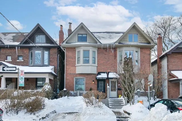 858 Carlaw Ave