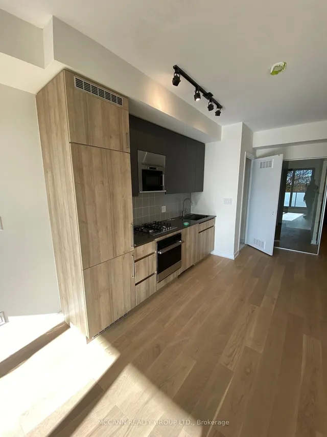 Additional image 6 of 430 Roncesvalles Ave Unit 511