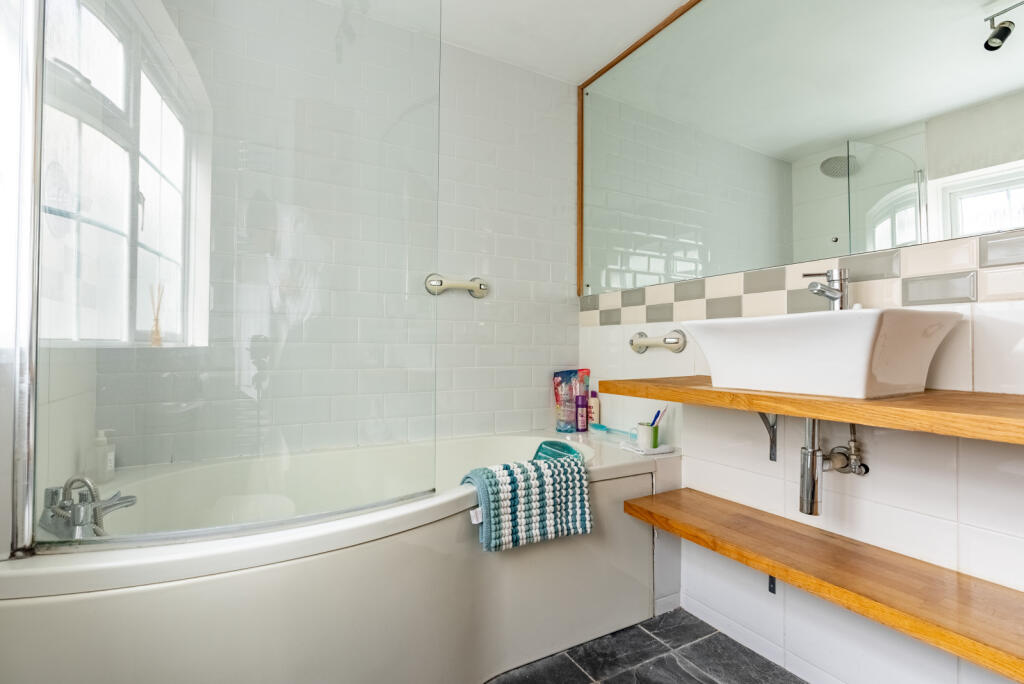 Additional image 7 of Salisbury Road, Harpenden, Hertfordshire, AL5