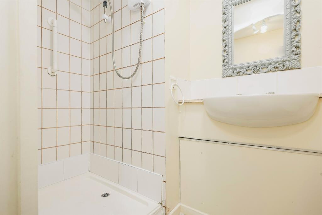 Additional image 6 of Swan Gardens, BIRMINGHAM