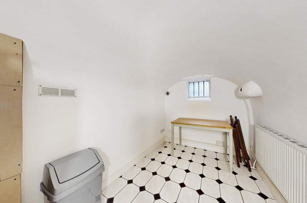 Additional image 14 of Lansdown