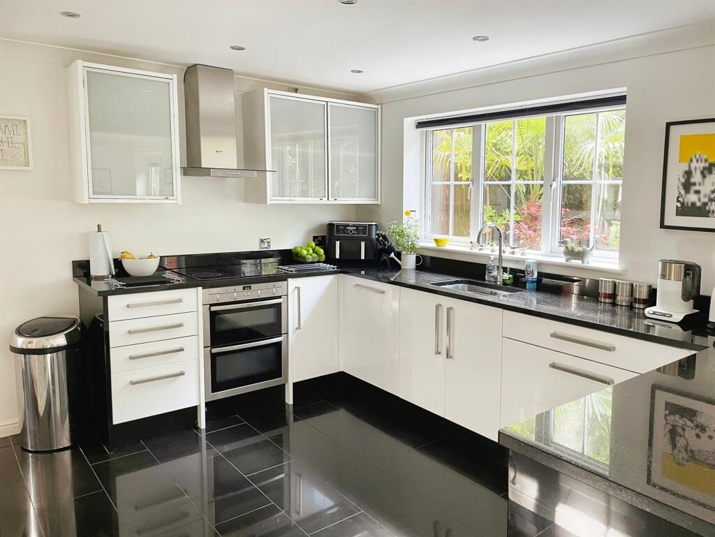 Additional image 5 of Wakeman Drive, Tividale, Oldbury