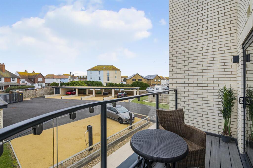 Additional image 21 of Waters Edge, Claremont Road