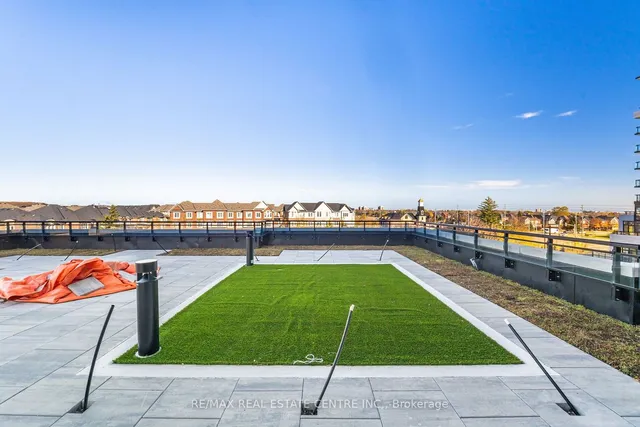 Additional image 24 of 395 Dundas St Unit 212