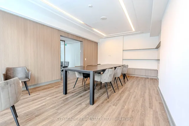 Additional image 37 of 77 Shuter St Unit 907