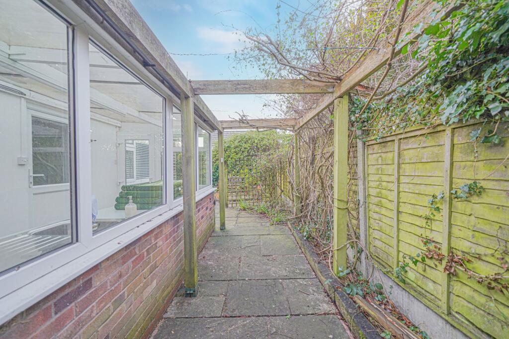 Additional image 17 of Valley Road, Earlswood, B94