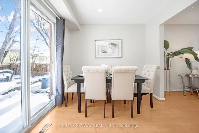 Additional image 12 of 50 Festoon Pl