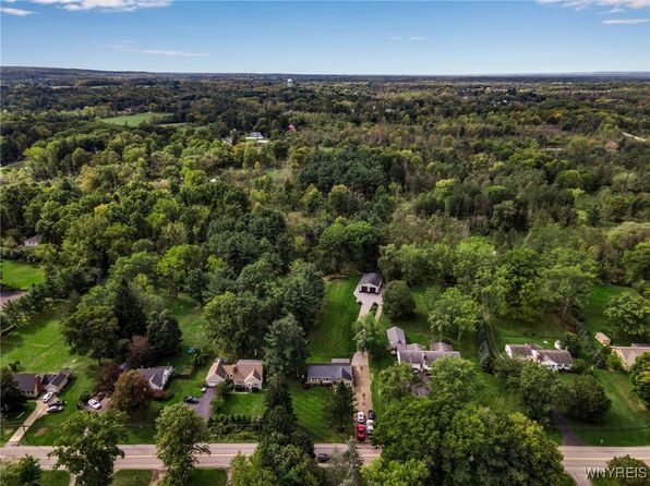 Additional image 4 of 750 Maple Rd, East Aurora, NY 14052