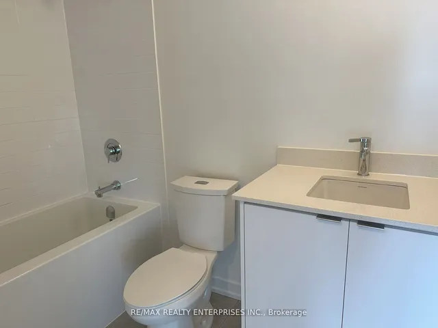 Additional image 18 of 55 Duke St Unit 1904