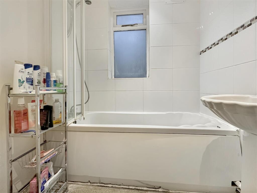 Additional image 8 of Laburnum Close, Cambridge