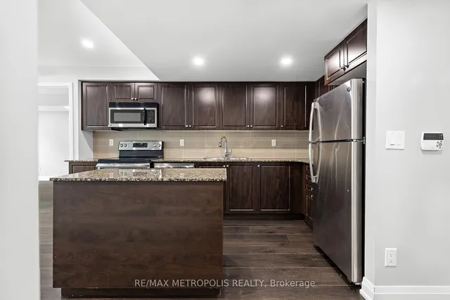 Additional image 16 of 209 Fort York Blvd Unit 678