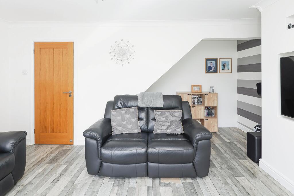 Additional image 5 of Eileen Gardens, Birmingham, West Midlands, B37