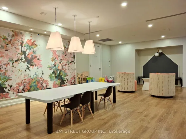 Additional image 18 of 15 Fort York Blvd Unit 1007