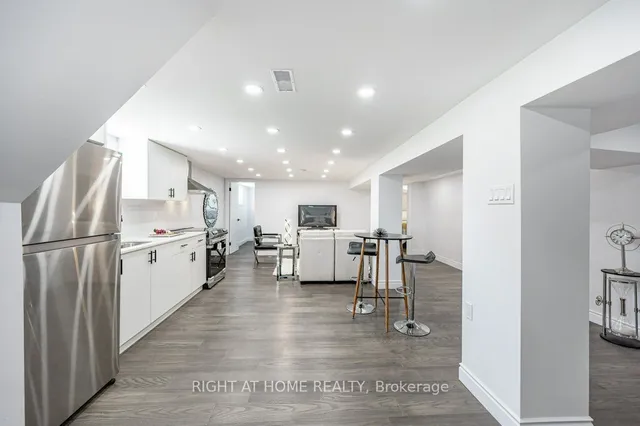 Additional image 19 of 435 Evans Ave