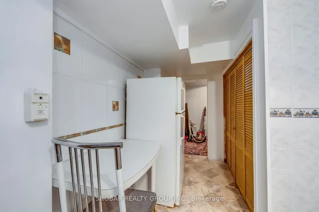 Additional image 24 of 47 Leggett Ave